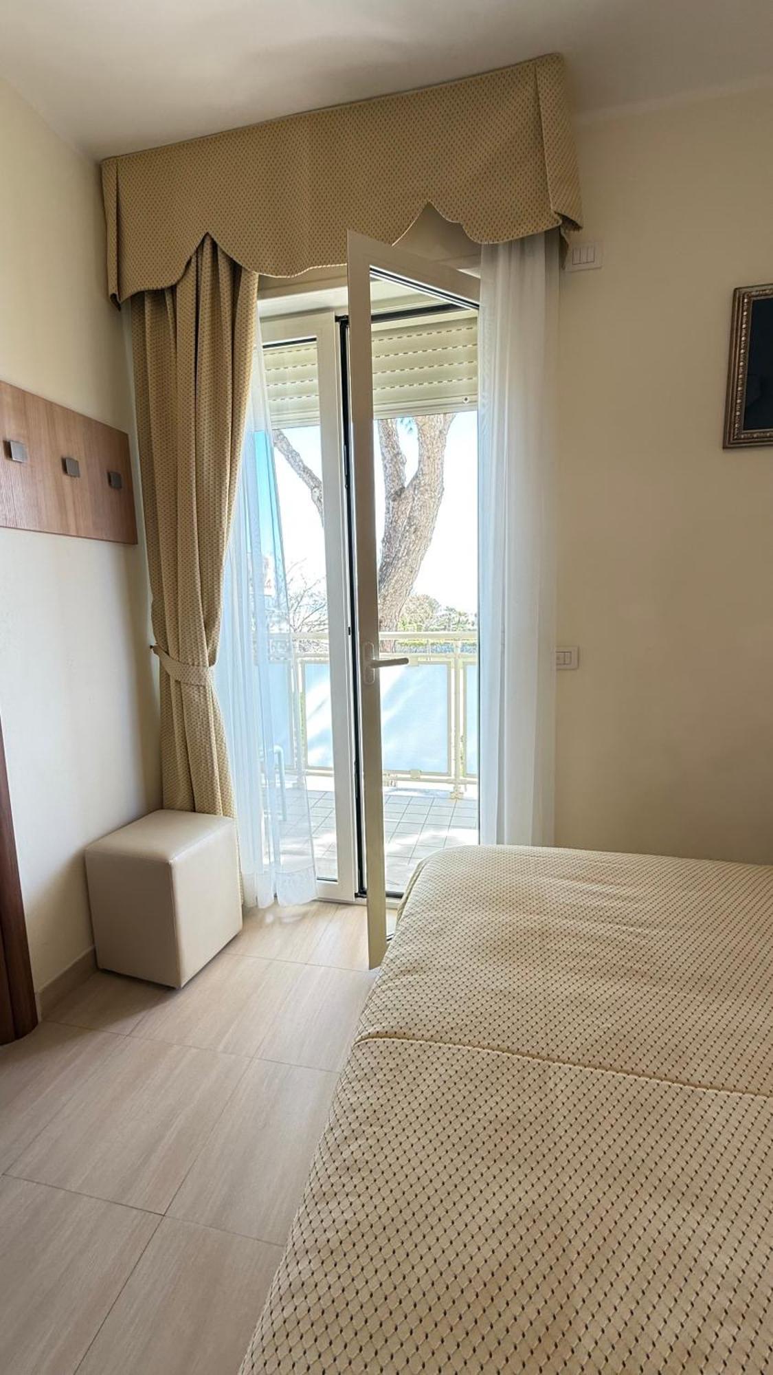 Hotel Ariella Milano Marittima Exteriér fotografie